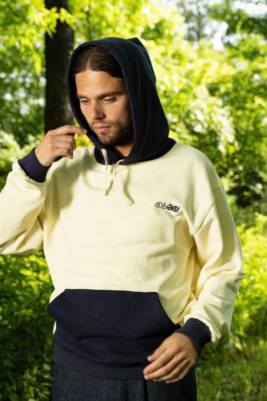 Quasi Base Hoodie