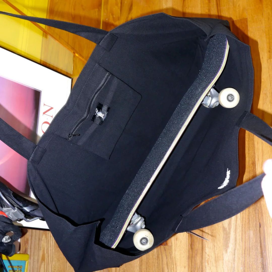 Snack XXXL Tote Black